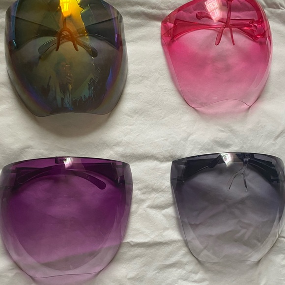 Face shield/visor (multiple) 3 for 30🌸 - Picture 5 of 11